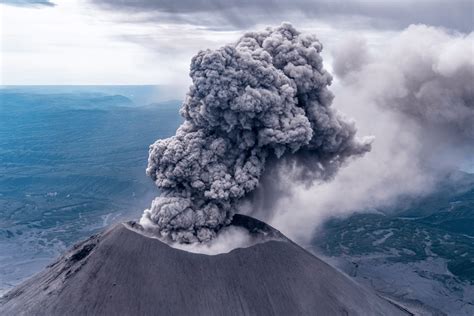 what are volcanic gases